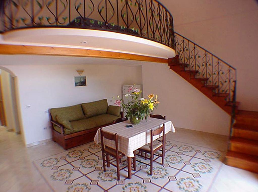 Apartamento Ludovica Tipo C Positano Habitación foto